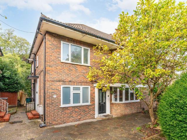 House for rent in London Borough of Croydon, Greater London