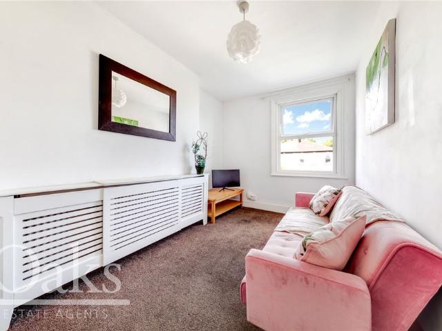 Apartment for rent in London Borough of Croydon, Addiscombe