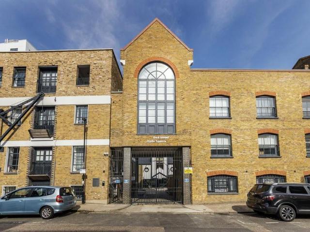Apartment for rent in Canary Wharf, Greater London