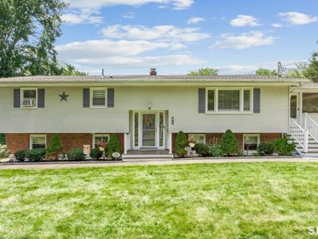 House for sale in Oakville, Watertown