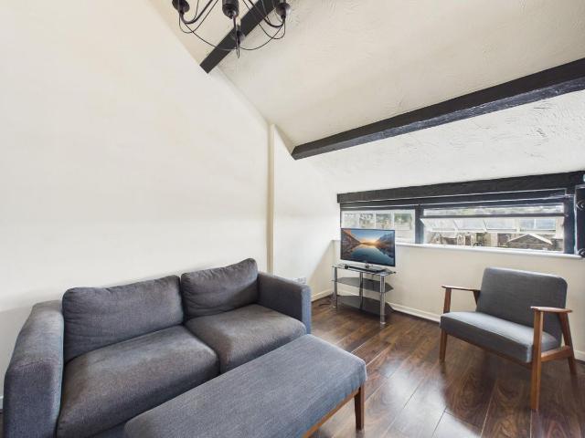 Apartment for rent in Priestthorpe, Crossflatts
