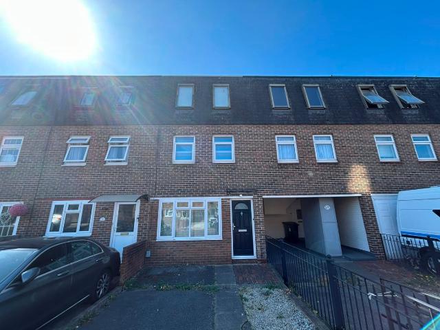 Apartment for rent in Buckland, City Of Portsmouth