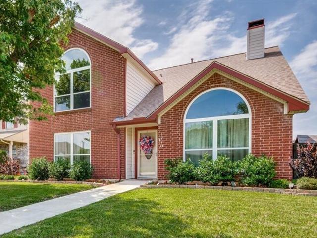 House for sale in Lewisville, Texas