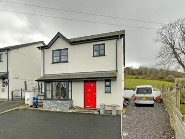 House for sale in Caernarfon, Wales