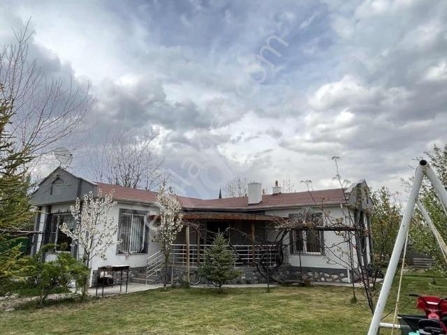 Bor içerisinde satılık Villa