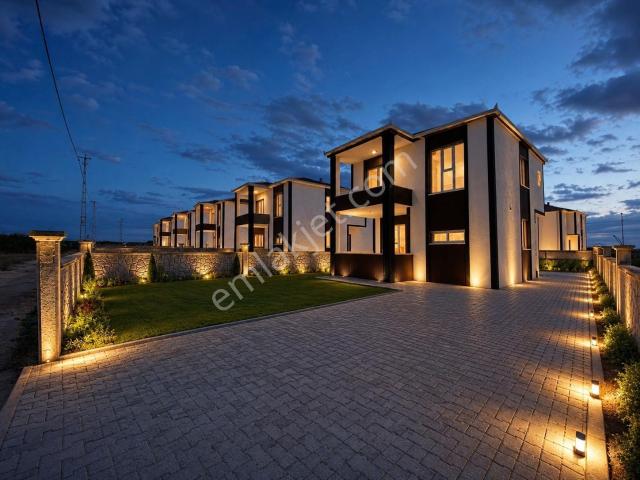 Niğde içerisinde satılık Villa