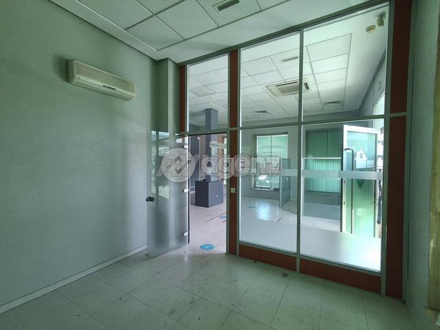 Local commercial location à Anfa, Gharb-Chrarda-Beni Hssen