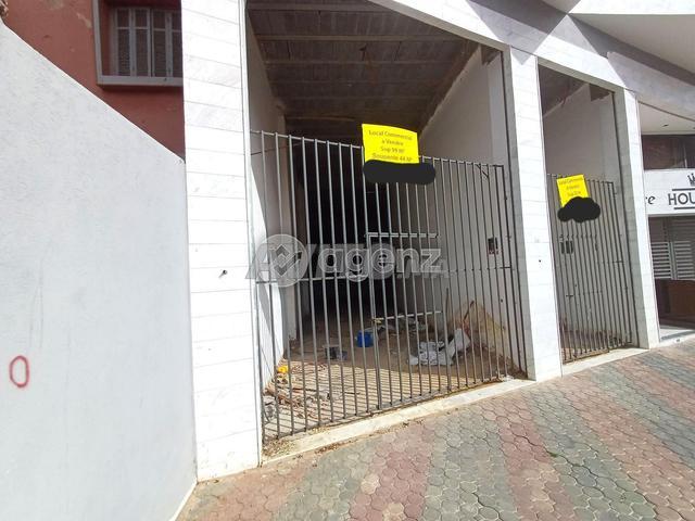 Local commercial vente à Anfa, Gharb-Chrarda-Beni Hssen