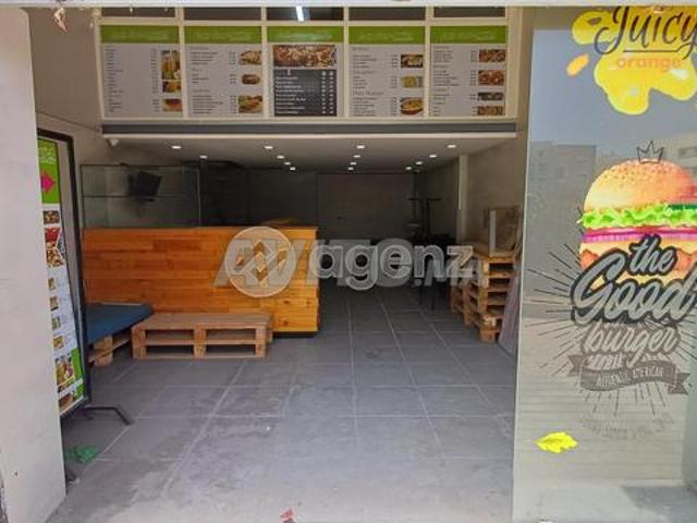 Local commercial vente à Anfa, Gharb-Chrarda-Beni Hssen