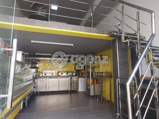 Local commercial vente à Anfa, Gharb-Chrarda-Beni Hssen