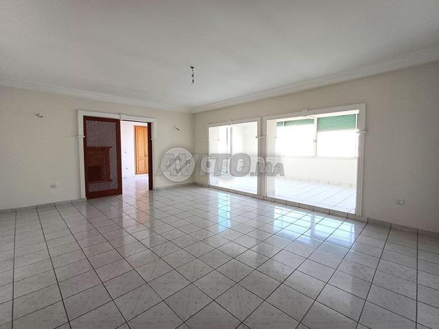 Appartement vente à Anfa, Gharb-Chrarda-Beni Hssen