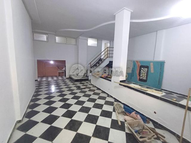 Local commercial vente à Anfa, Gharb-Chrarda-Beni Hssen