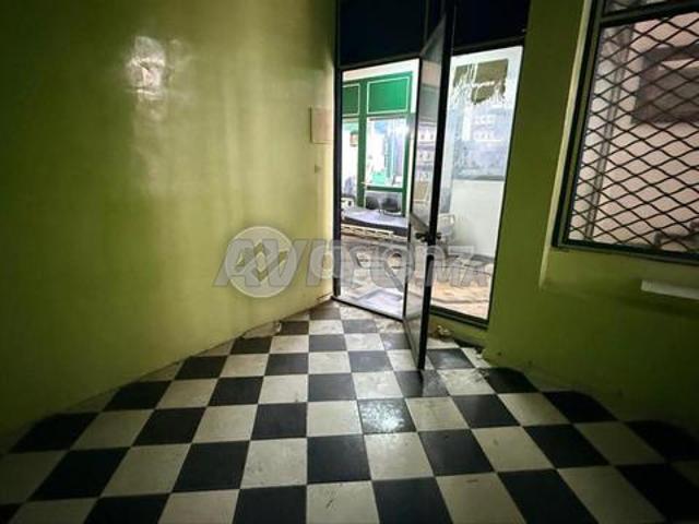 Local commercial vente à Anfa, Gharb-Chrarda-Beni Hssen
