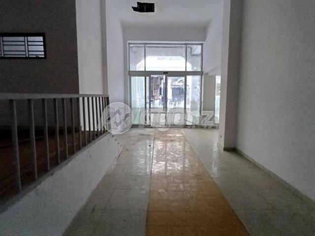 Local commercial vente à Anfa, Gharb-Chrarda-Beni Hssen