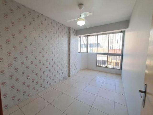 Apartamento venda em Região Geográfica Imediata do Distrito Federal, Região Integrada de Desenvolvimento do Distrito Federal e Entorno