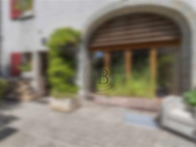 Einfamilienhaus kaufen in Soral