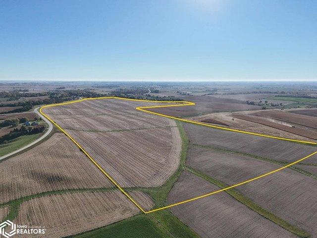 Farm for sale in Anamosa, Iowa