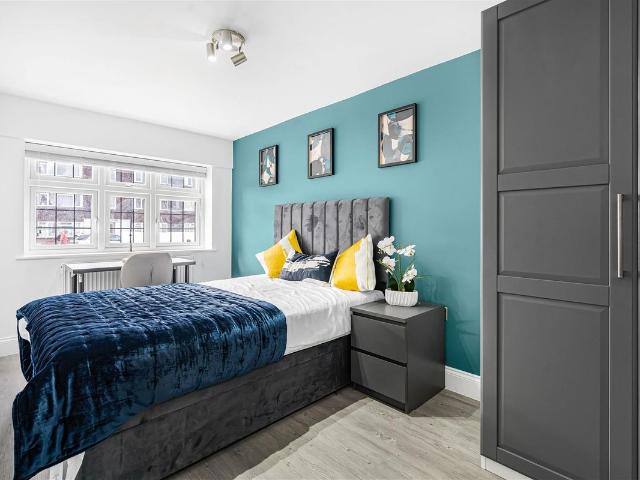 House for rent in Royal Borough of Kingston upon Thames, Greater London