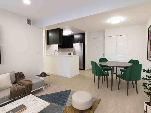 Apartment for rent in Canoga Park, California