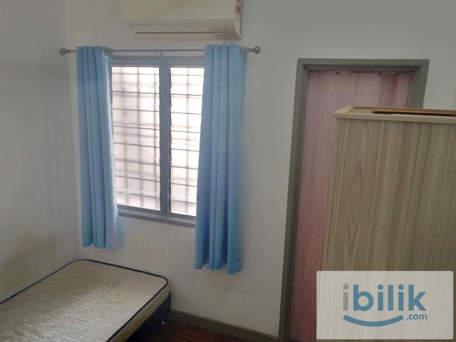 Room for rent in Petaling, Alam Impian