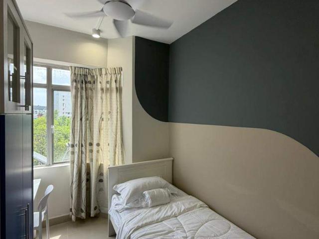 Room for rent in Petaling, Damansara Damai