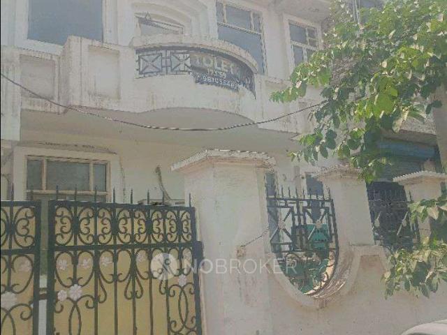 Property for rent in Hariana