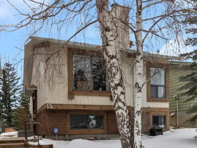 House for rent in Coach Hill, Calgary