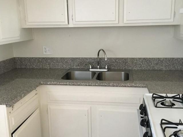 Apartment for rent in Downey, California