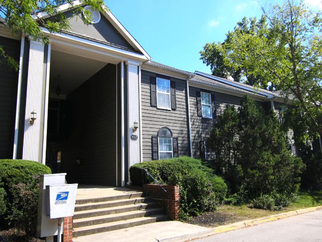 Apartment for rent in Red Bridge, Kansas City