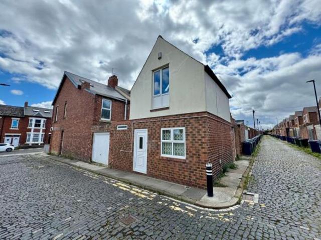 House for sale in Newcastle Upon Tyne