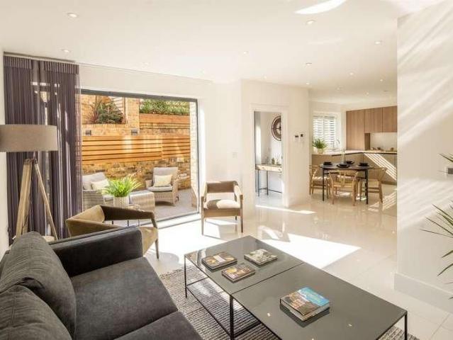 House for rent in Golders Green, Greater London