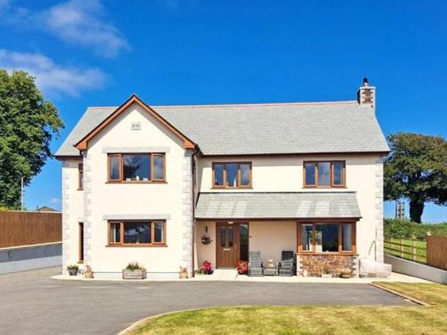 House for sale in Launceston, Cornwall