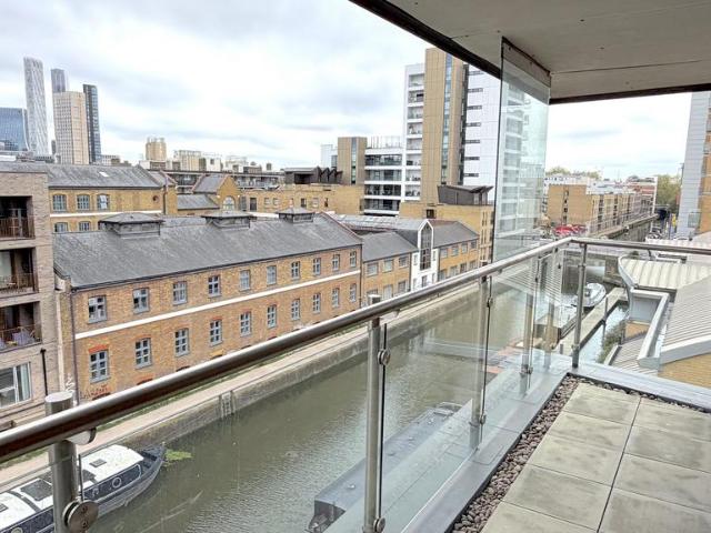 Apartment for rent in Limehouse, Greater London