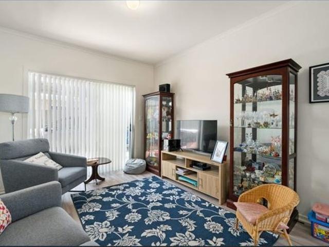 Townhouse for rent in Horseshoe Creek, South Australia