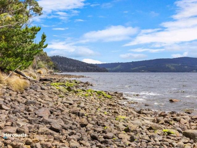 Land for sale in Gardners Bay, Tasmania