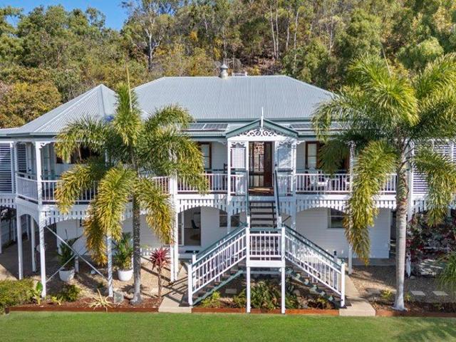 House for sale in Horseshoe Bay, Queensland