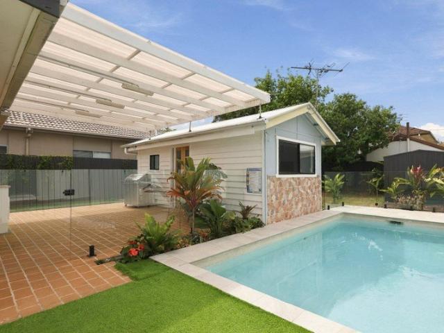 House for sale in Clontarf, Greater Brisbane