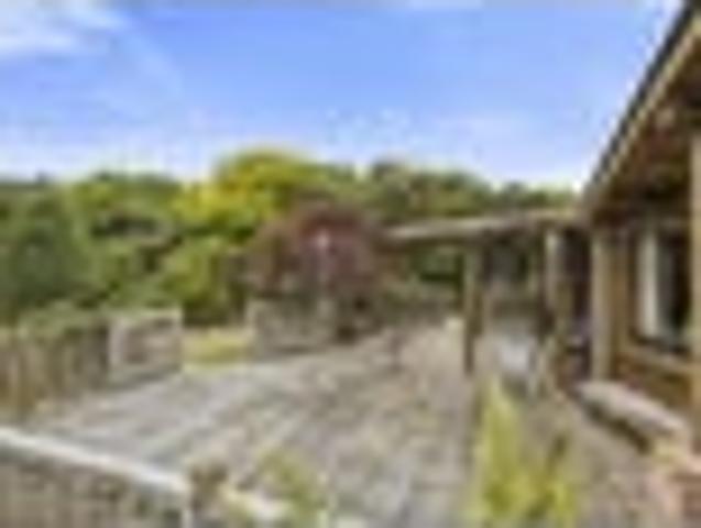 House for sale in Otakou