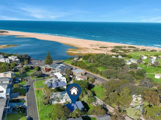 House for sale in Lake Tyers Beach, Victoria