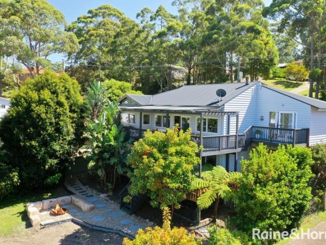 House for sale in Mollymook Beach, New South Wales