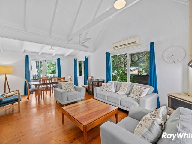 House for rent in Mollymook Beach, Shoalhaven City Council