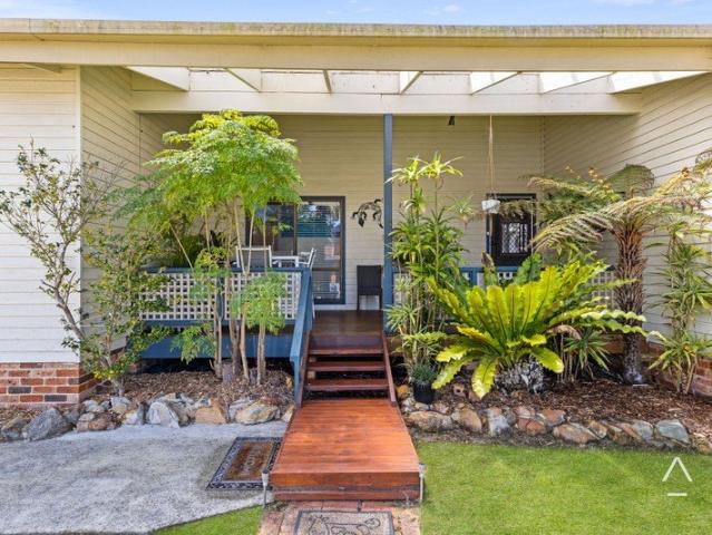 House for sale in Lake Tabourie, Tabourie Lake