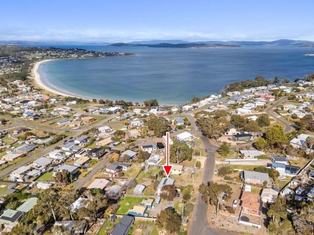 House for sale in Primrose Sands, Tasmania