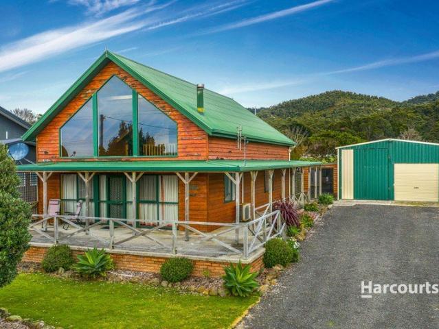 House for sale in Sisters Beach, Tasmania
