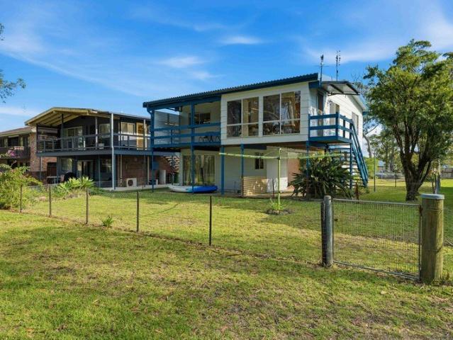 House for sale in Sussex Inlet, New South Wales