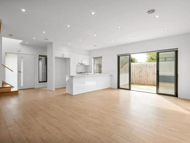 Townhouse for rent in Camerons Creek, Victoria