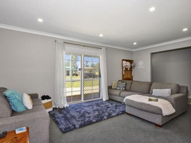 House for sale in Victoria