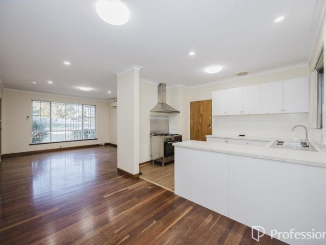 Duplex for rent in Kallaroo, Western Australia