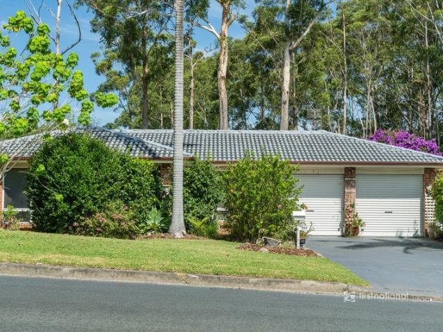 House for sale in Mollymook Beach, Shoalhaven City Council