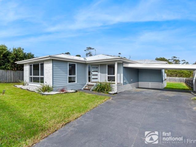 House for sale in Pioneer Bay, Victoria